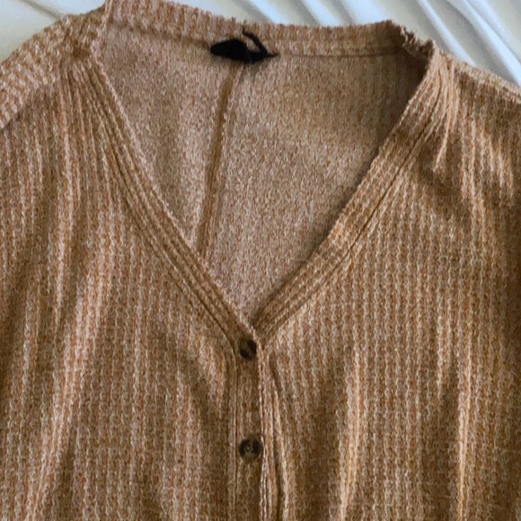 Urban Outfitters Sweater - Picture 2 of 6